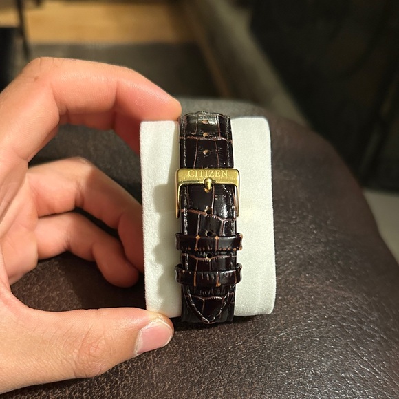 Citizen Dress Watch - Picture 2 of 2